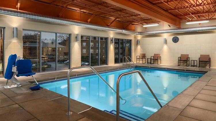 Hampton Inn-Stes/St. Louis Galleria Area Pool