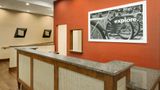 Hampton Inn-Stes/St. Louis Galleria Area Lobby