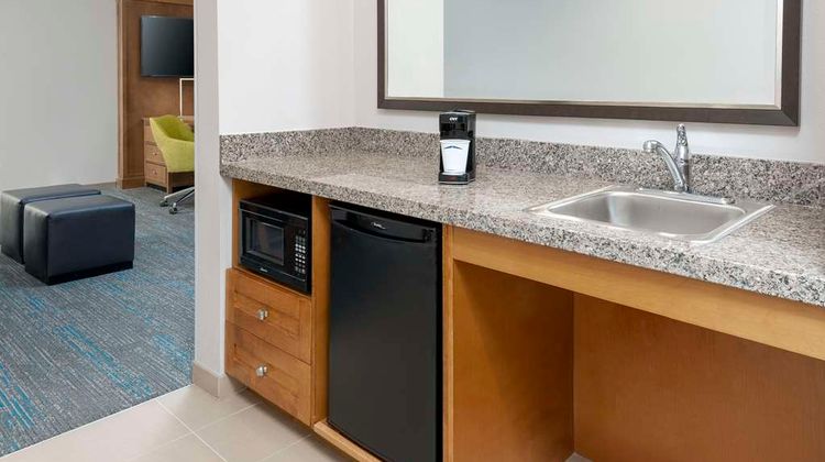 Hampton Inn-Stes/St. Louis Galleria Area Room