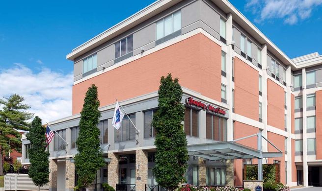 Hampton Inn-Stes/St. Louis Galleria Area Exterior