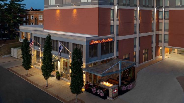 Hampton Inn-Stes/St. Louis Galleria Area Exterior