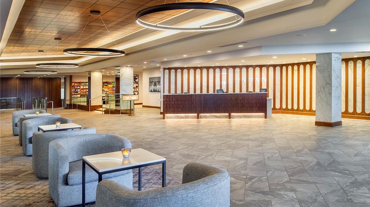 Hilton St Louis Airport Lobby
