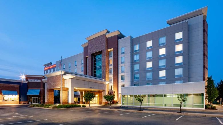 <b>Hampton Inn & Suites at Forest Park Exterior</b>. Images powered by <a href="https://iceportal.shijigroup.com/" title="IcePortal" target="_blank">IcePortal</a>.