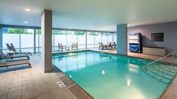 Hampton Inn & Suites at Forest Park Pool