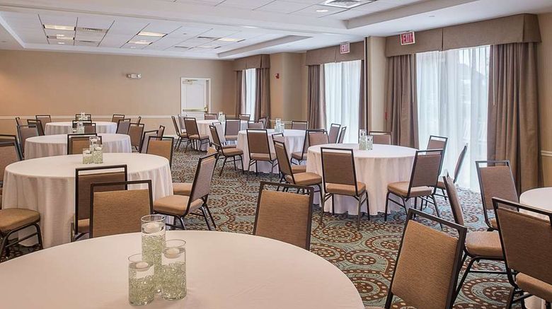 <b>Hilton Garden Inn O'Fallon Meeting</b>. Images powered by <a href="https://iceportal.shijigroup.com/" title="IcePortal" target="_blank">IcePortal</a>.