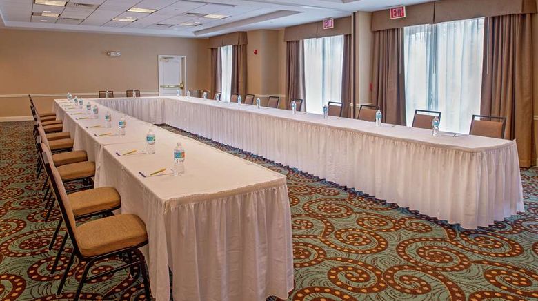 <b>Hilton Garden Inn O'Fallon Meeting</b>. Images powered by <a href="https://iceportal.shijigroup.com/" title="IcePortal" target="_blank">IcePortal</a>.