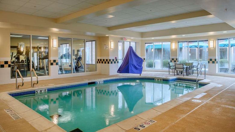 <b>Hilton Garden Inn O'Fallon Pool</b>. Images powered by <a href="https://iceportal.shijigroup.com/" title="IcePortal" target="_blank">IcePortal</a>.