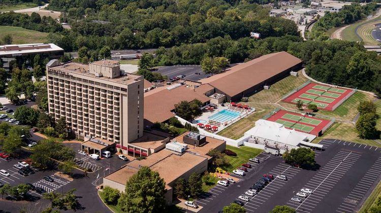 Doubletree Hotel & Conference Center Exterior
