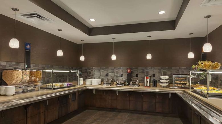 <b>Embassy Suites St Louis Downtown Restaurant</b>. Images powered by <a href="https://iceportal.shijigroup.com/" title="IcePortal" target="_blank">IcePortal</a>.