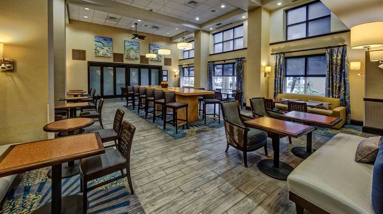 <b>Hampton Inn & Suites Stuart-North Lobby</b>. Images powered by <a href="https://iceportal.shijigroup.com/" title="IcePortal" target="_blank">IcePortal</a>.