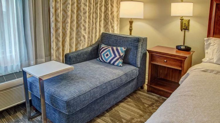 Hampton Inn & Suites Stuart-North Room