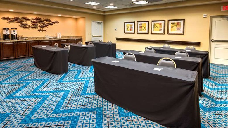 <b>Hampton Inn & Suites Stuart-North Meeting</b>. Images powered by <a href="https://iceportal.shijigroup.com/" title="IcePortal" target="_blank">IcePortal</a>.