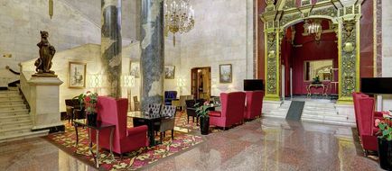 Hilton Moscow Leningradskaya Lobby