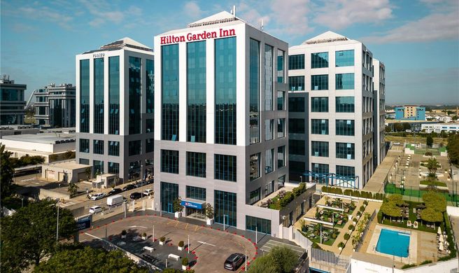 Hilton Garden Inn Sevilla Exterior