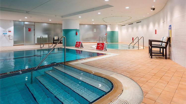 Hilton Sydney Pool