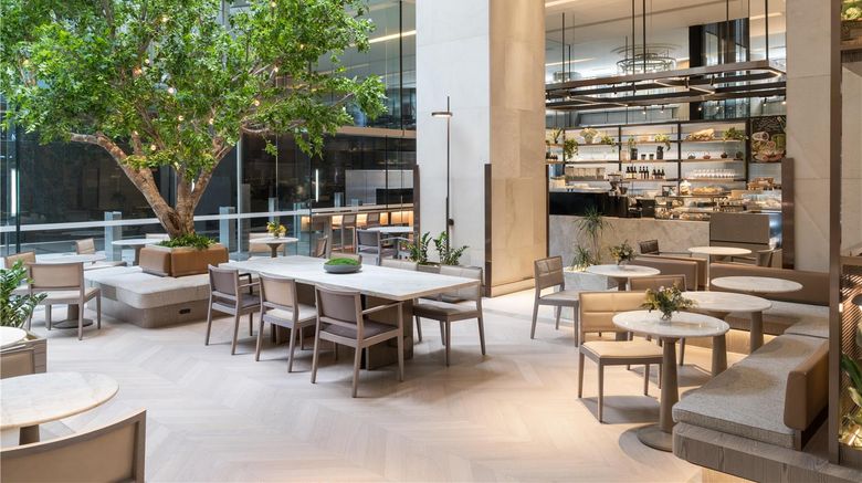<b>Hilton Sydney Restaurant</b>. Images powered by <a href="https://iceportal.shijigroup.com/" title="IcePortal" target="_blank">IcePortal</a>.