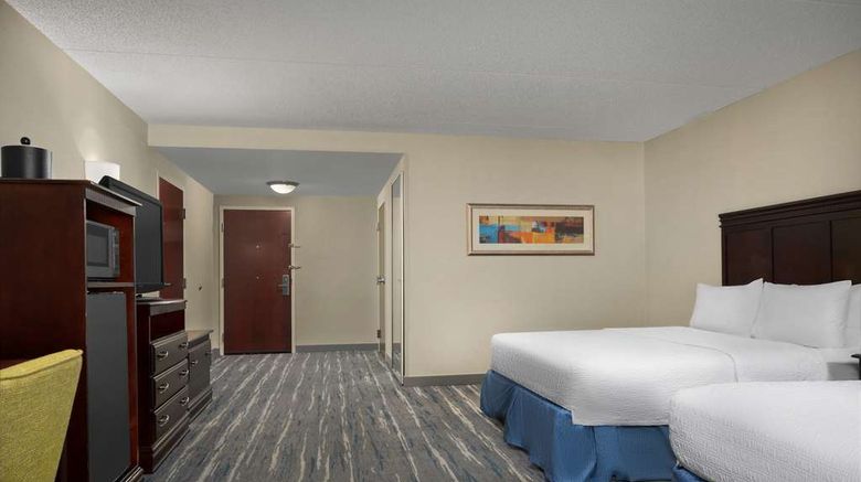 <b>Hampton Inn Syracuse Clay Room</b>. Images powered by <a href="https://iceportal.shijigroup.com/" title="IcePortal" target="_blank">IcePortal</a>.