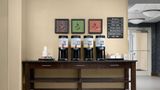 <b>Hampton Inn Syracuse Clay Restaurant</b>. Images powered by <a href="https://iceportal.shijigroup.com/" title="IcePortal" target="_blank">IcePortal</a>.