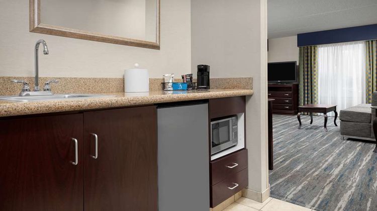 Hampton Inn Syracuse Clay Room