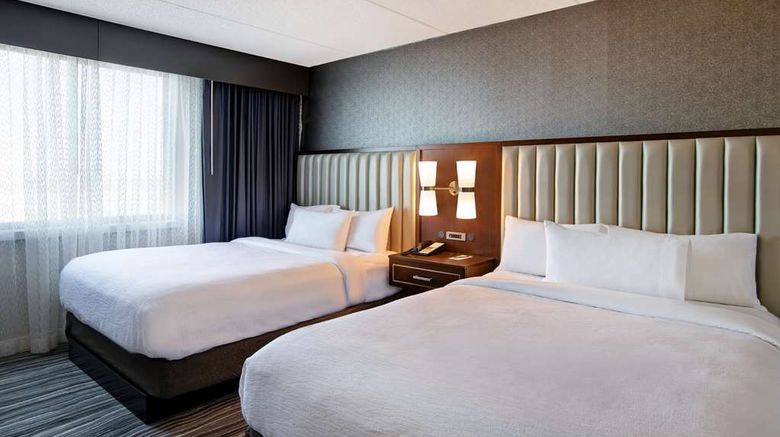 <b>Embassy Suites by Hilton Syracuse Room</b>. Images powered by <a href="https://iceportal.shijigroup.com/" title="IcePortal" target="_blank">IcePortal</a>.