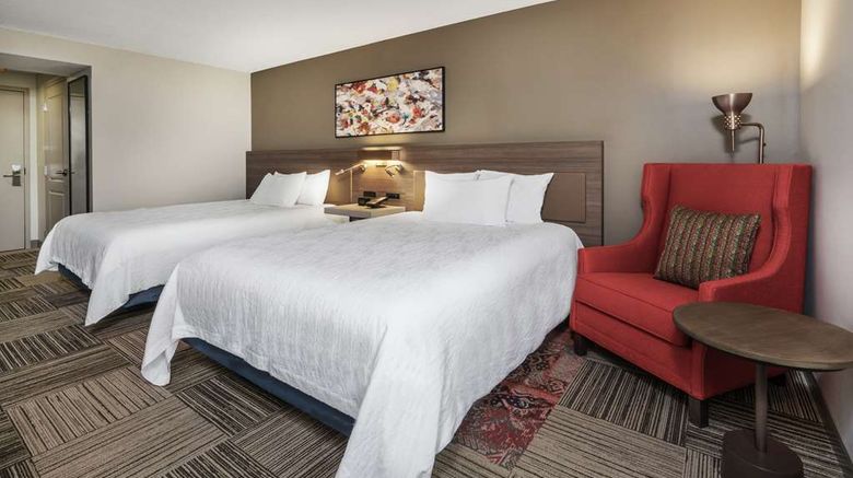 <b>Hilton Garden Inn Syracuse Room</b>. Images powered by <a href="https://iceportal.shijigroup.com/" title="IcePortal" target="_blank">IcePortal</a>.