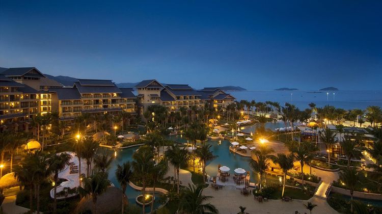 Hilton Sanya Yalong Bay Resort & Spa Pool