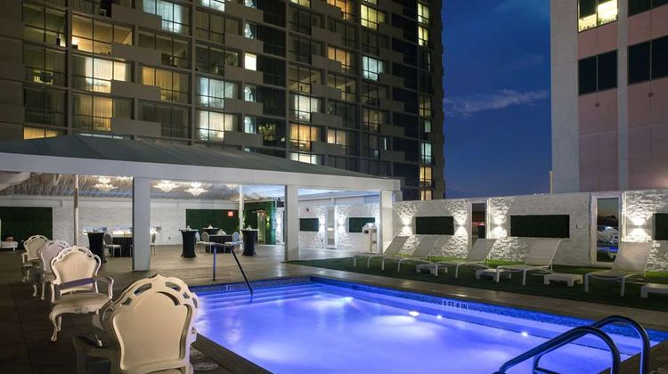 DoubleTree by Hilton Tallahassee Pool