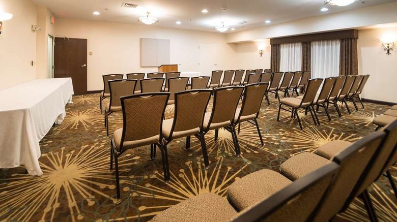 <b>Hampton Inn Tiffin Meeting</b>. Images powered by <a href="https://iceportal.shijigroup.com/" title="IcePortal" target="_blank">IcePortal</a>.