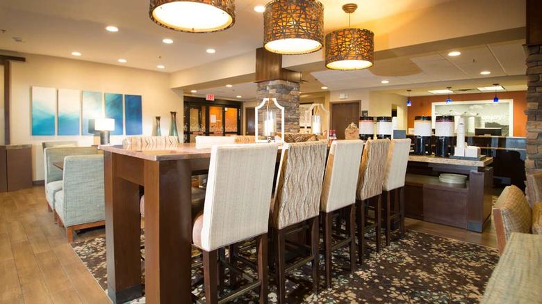 <b>Hampton Inn Tiffin Lobby</b>. Images powered by <a href="https://iceportal.shijigroup.com/" title="IcePortal" target="_blank">IcePortal</a>.