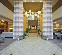 Hilton Garden Inn Toledo Perrysburg Lobby