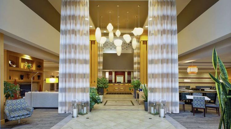 Hilton Garden Inn Toledo Perrysburg Lobby