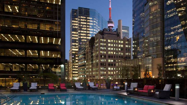<b>Hilton Toronto Pool</b>. Images powered by <a href="https://iceportal.shijigroup.com/" title="IcePortal" target="_blank">IcePortal</a>.