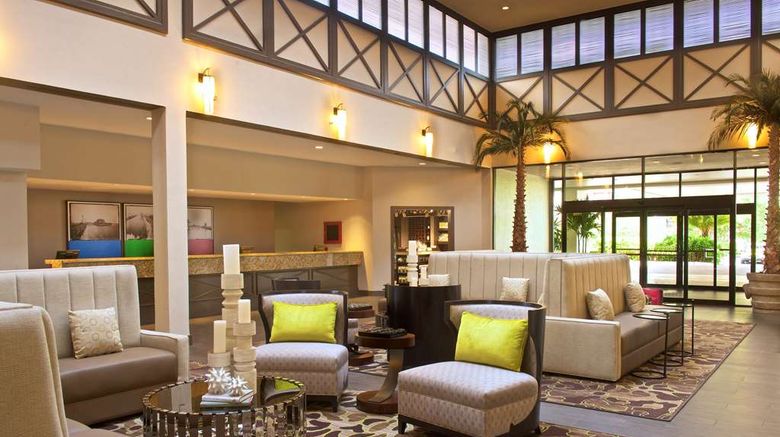 <b>Hilton Tampa Airport Westshore Lobby</b>. Images powered by <a href="https://iceportal.shijigroup.com/" title="IcePortal" target="_blank">IcePortal</a>.