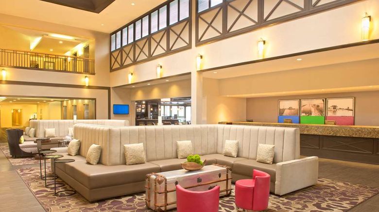 <b>Hilton Tampa Airport Westshore Lobby</b>. Images powered by <a href="https://iceportal.shijigroup.com/" title="IcePortal" target="_blank">IcePortal</a>.