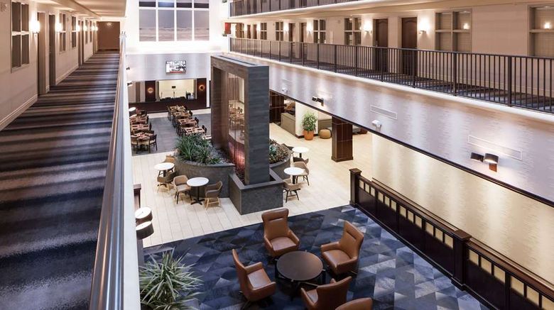 <b>Embassy Suites Tampa Brandon Lobby</b>. Images powered by <a href="https://iceportal.shijigroup.com/" title="IcePortal" target="_blank">IcePortal</a>.