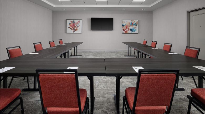 <b>Hilton Garden Inn Tampa East/Brandon Meeting</b>. Images powered by <a href="https://iceportal.shijigroup.com/" title="IcePortal" target="_blank">IcePortal</a>.