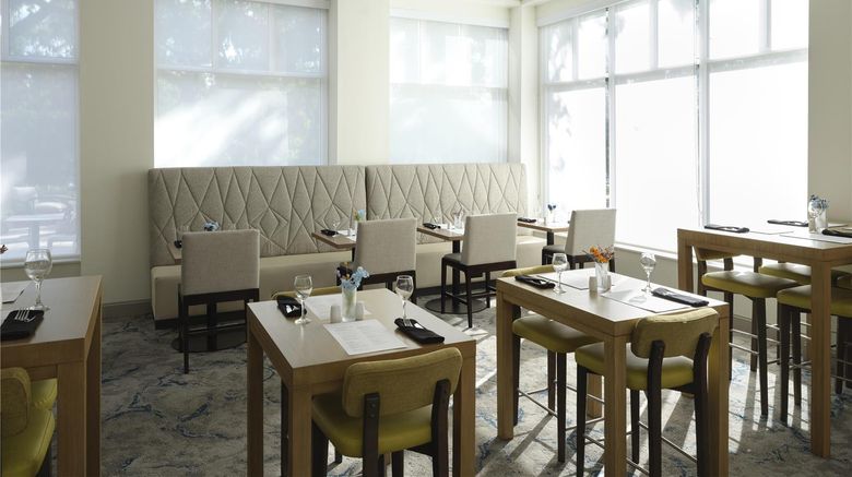 <b>Hilton Garden Inn Tampa East/Brandon Restaurant</b>. Images powered by <a href="https://iceportal.shijigroup.com/" title="IcePortal" target="_blank">IcePortal</a>.