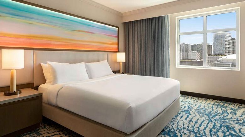 <b>Embassy Suites Downtown Conv Ctr Room</b>. Images powered by <a href="https://iceportal.shijigroup.com/" title="IcePortal" target="_blank">IcePortal</a>.