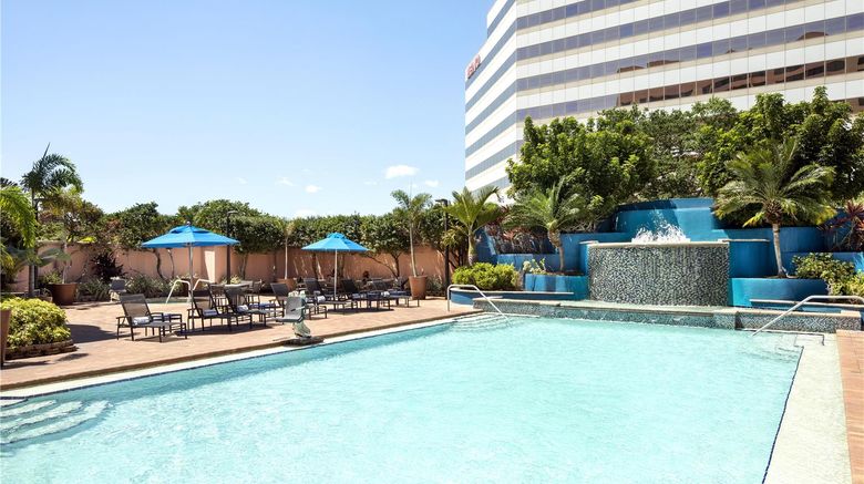 <b>Embassy Suites Tampa - Airport/Westshore Pool</b>. Images powered by <a href="https://iceportal.shijigroup.com/" title="IcePortal" target="_blank">IcePortal</a>.
