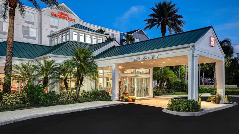 <b>Hilton Garden Inn Fort Myers Exterior</b>. Images powered by <a href="https://iceportal.shijigroup.com/" title="IcePortal" target="_blank">IcePortal</a>.
