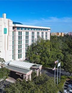 Embassy Suites USF/near Busch Gardens