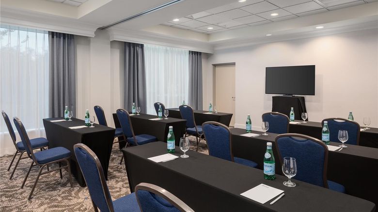 <b>Hilton Garden Inn Tampa North Meeting</b>. Images powered by <a href="https://iceportal.shijigroup.com/" title="IcePortal" target="_blank">IcePortal</a>.