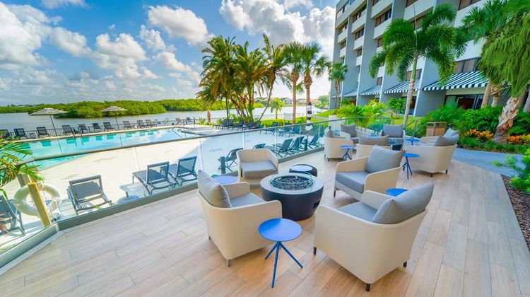Doubletree Guest Suites Tampa Bay Exterior