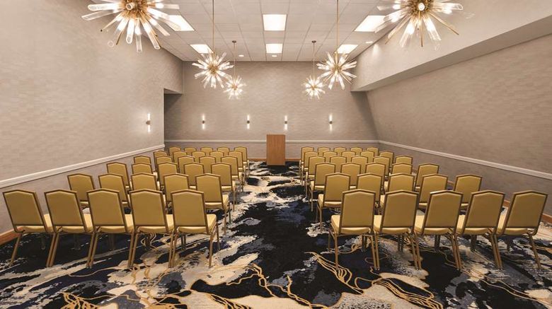 <b>Doubletree Guest Suites Tampa Bay Meeting</b>. Images powered by <a href="https://iceportal.shijigroup.com/" title="IcePortal" target="_blank">IcePortal</a>.