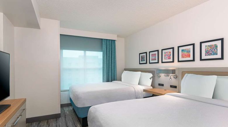 <b>Hilton Garden Inn Tampa Airport Room</b>. Images powered by <a href="https://iceportal.shijigroup.com/" title="IcePortal" target="_blank">IcePortal</a>.