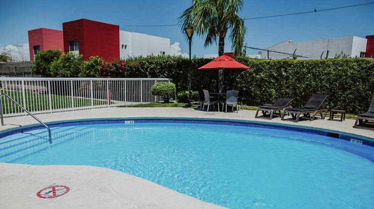Hampton Inn by Hilton Torreon-Airport Pool