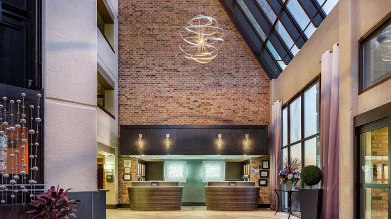 <b>DoubleTree by Hilton Hotel Johnson City Lobby</b>. Images powered by <a href="https://iceportal.shijigroup.com/" title="IcePortal" target="_blank">IcePortal</a>.
