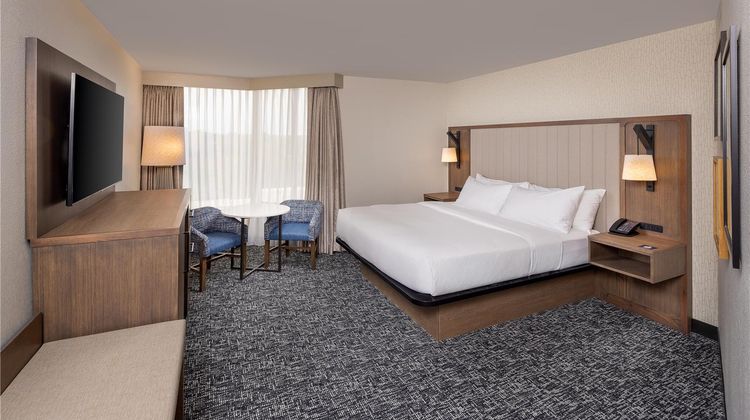 DoubleTree by Hilton Hotel Johnson City Room