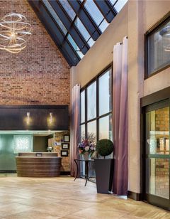DoubleTree by Hilton Hotel Johnson City