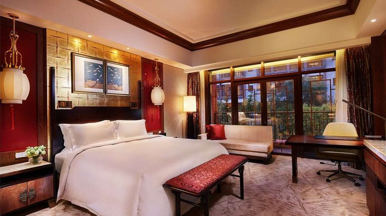 <b>Hilton Tianjin Eco-City Room</b>. Images powered by <a href="https://iceportal.shijigroup.com/" title="IcePortal" target="_blank">IcePortal</a>.